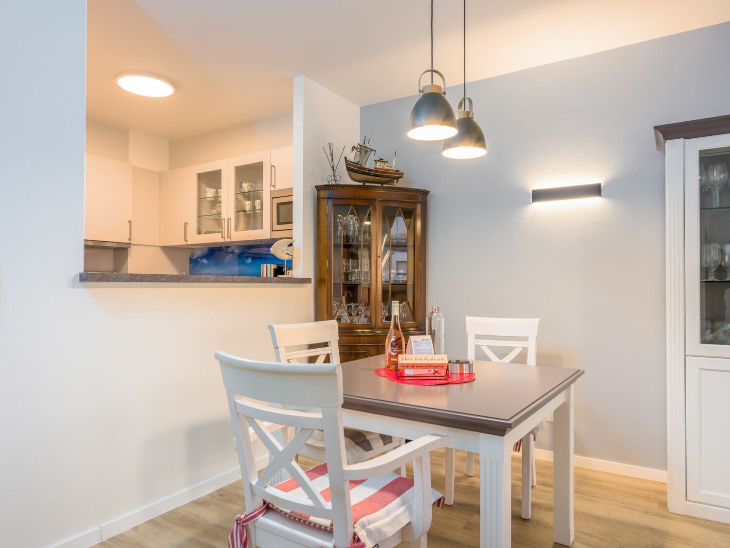 Fewo Westerland_Techt bi Strön_Küche 01.jpg