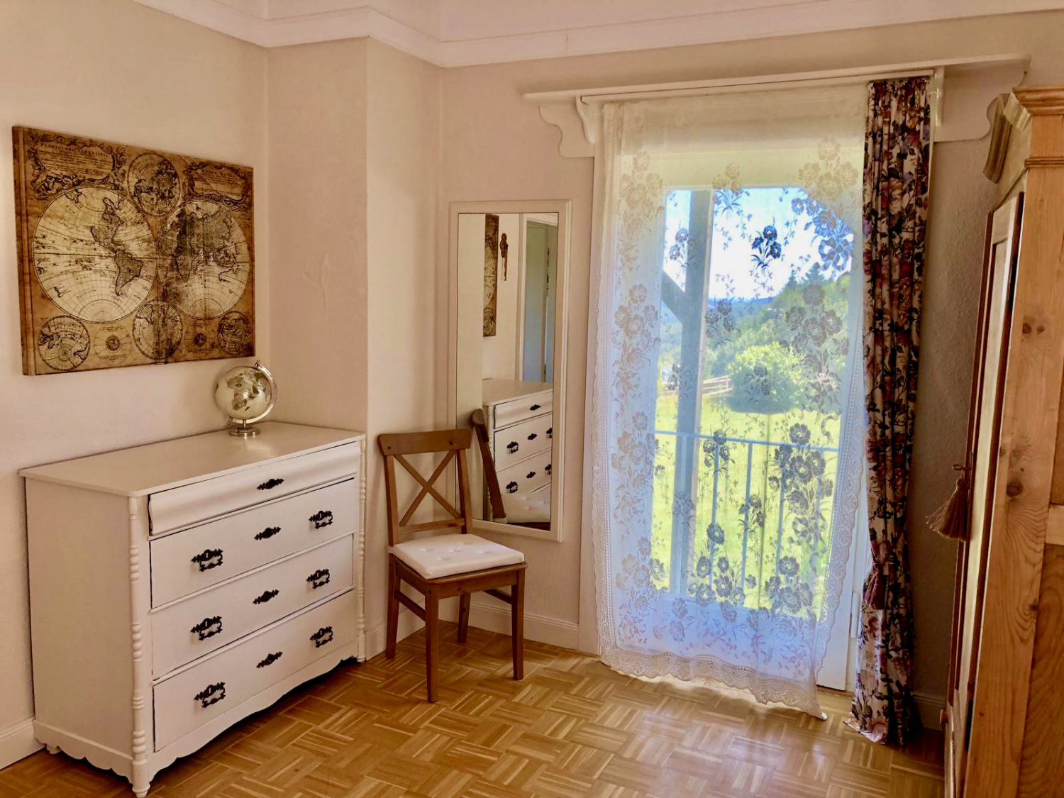 schlafzimmer haus schneekappe4.jpeg