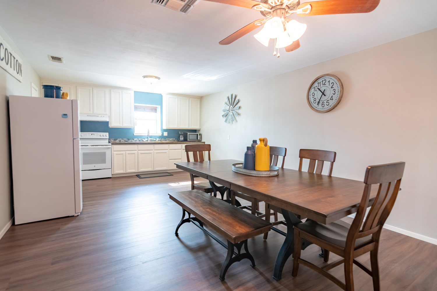 111Robinson-Unit A-001.jpg