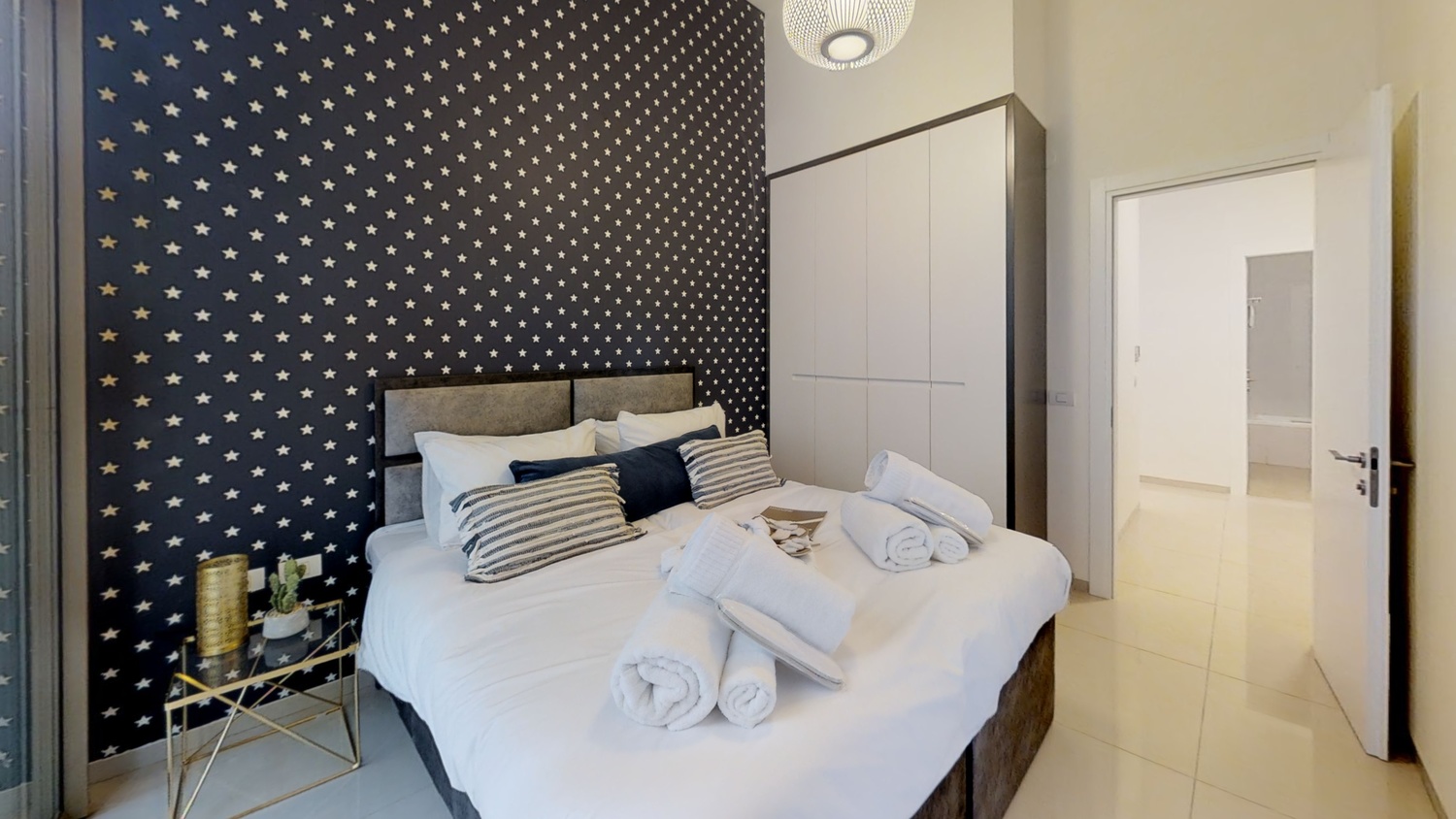 Mounbaz-Bedroom (2).jpg