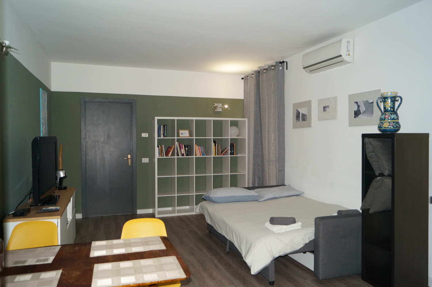 NAVIGLI DARSENA - SOGGIORNO 5.JPG