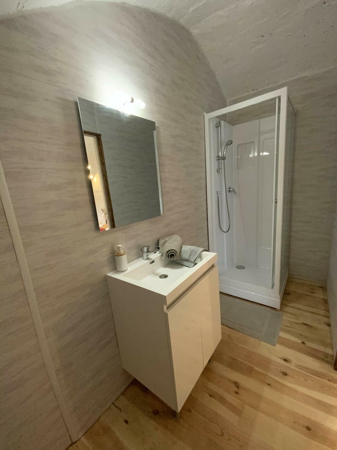 salle d'eau Barbara.jpg