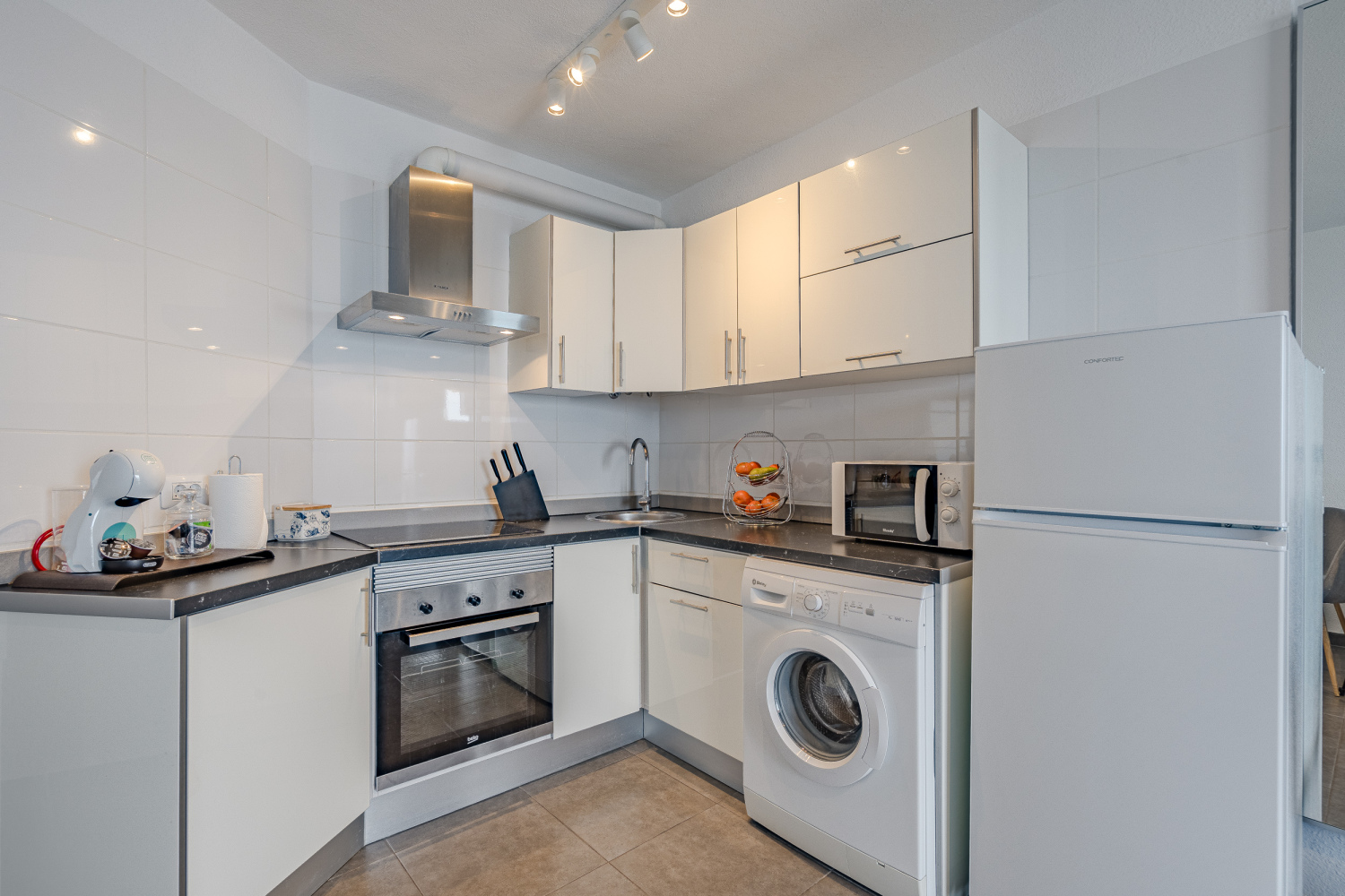 20240328 - 15 - Ermantovich - Playa La Arena - F+detalles-9.jpg