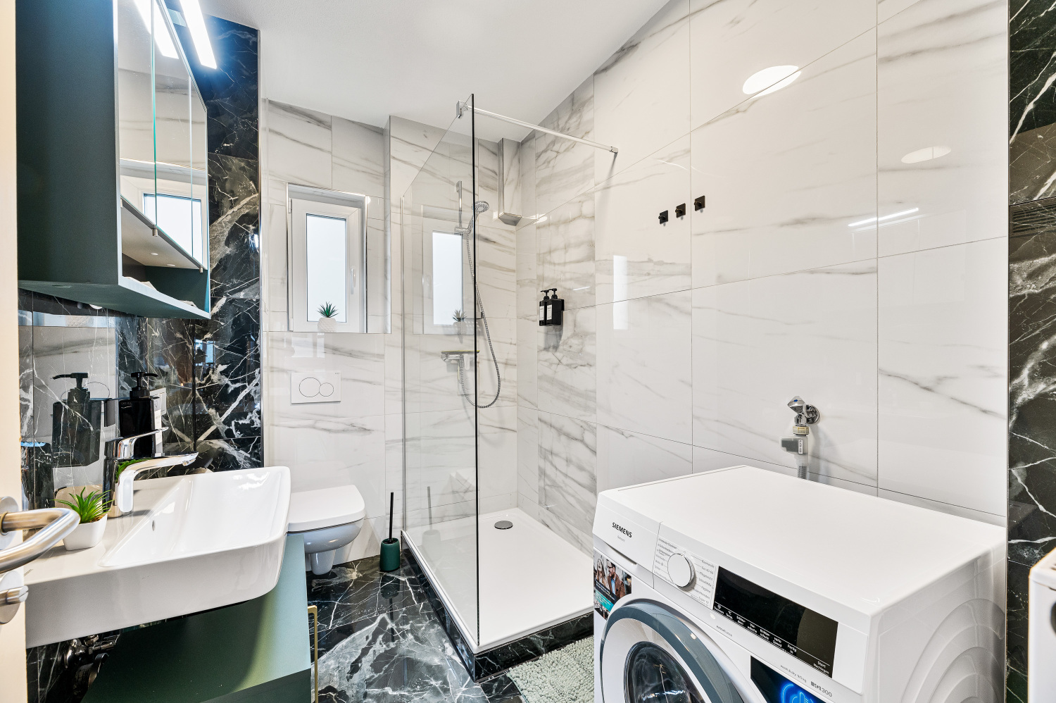 64 aj-202405131715696010_12145_6.jpg