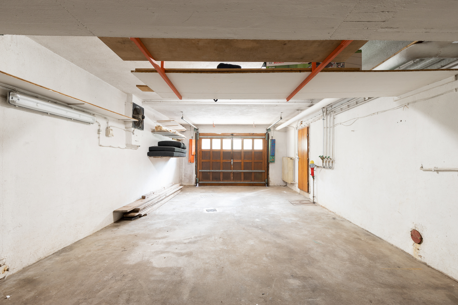 Garage deur dicht WEB.jpg