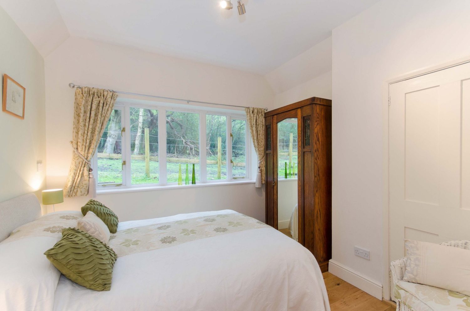 15.-Bedroom3-1 (1).jpg