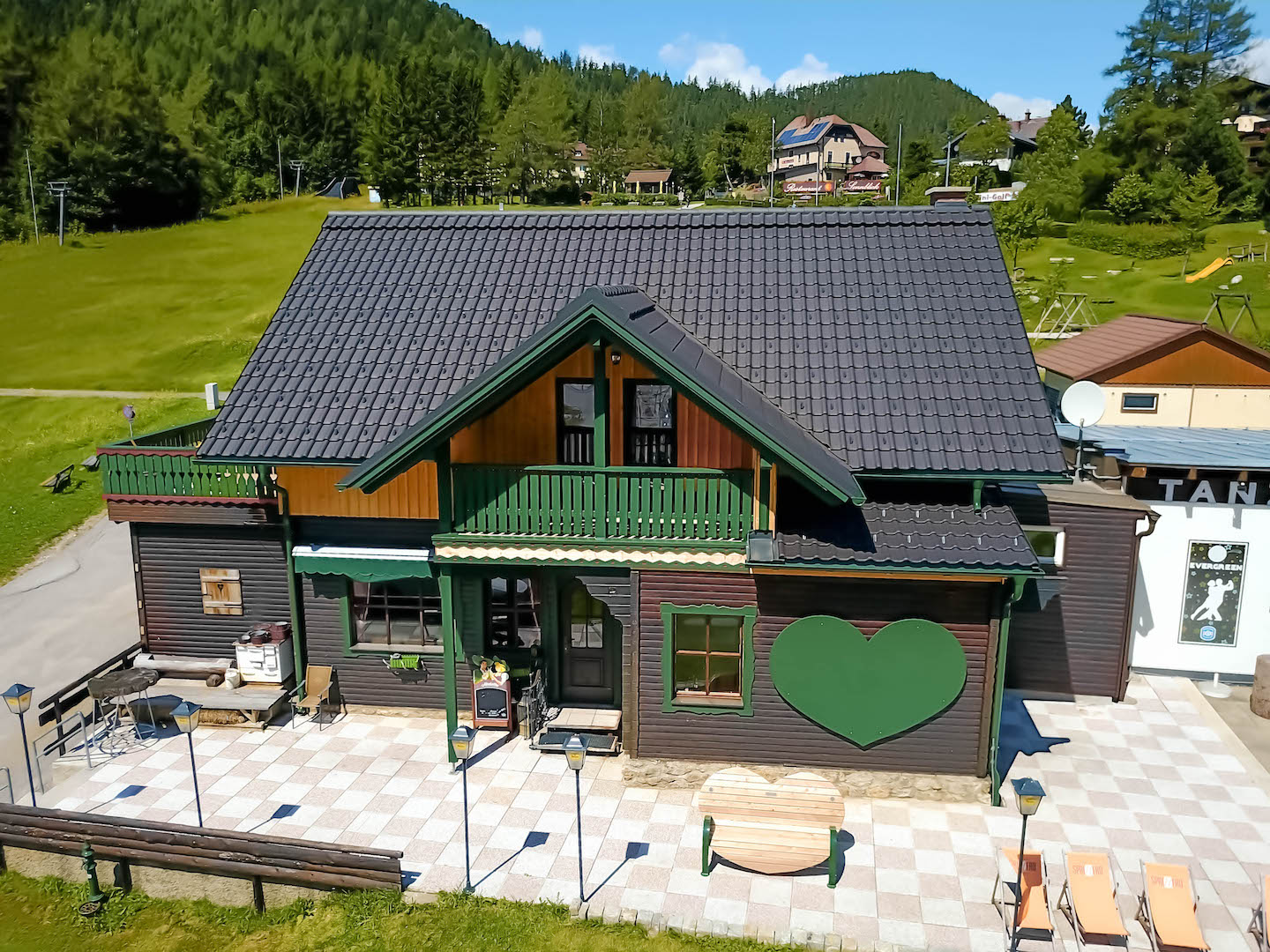 Steirer Apartment (8).jpg