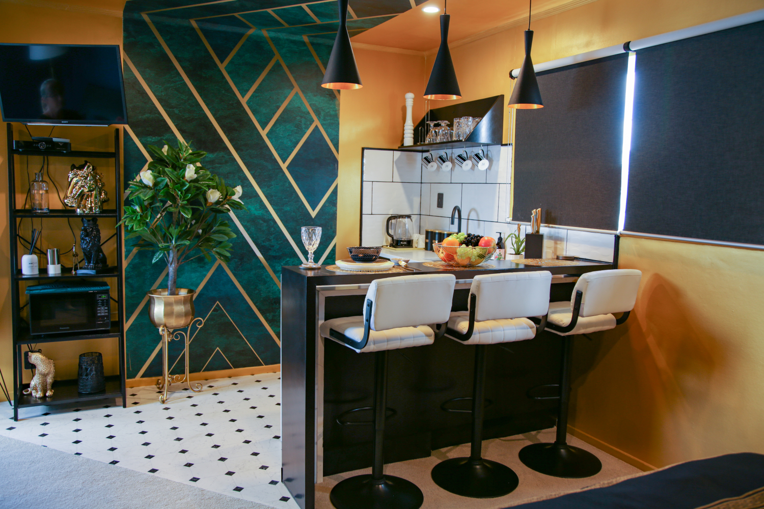 THE HOUSE OF HAZEL HAZEL'S BOUDOIR