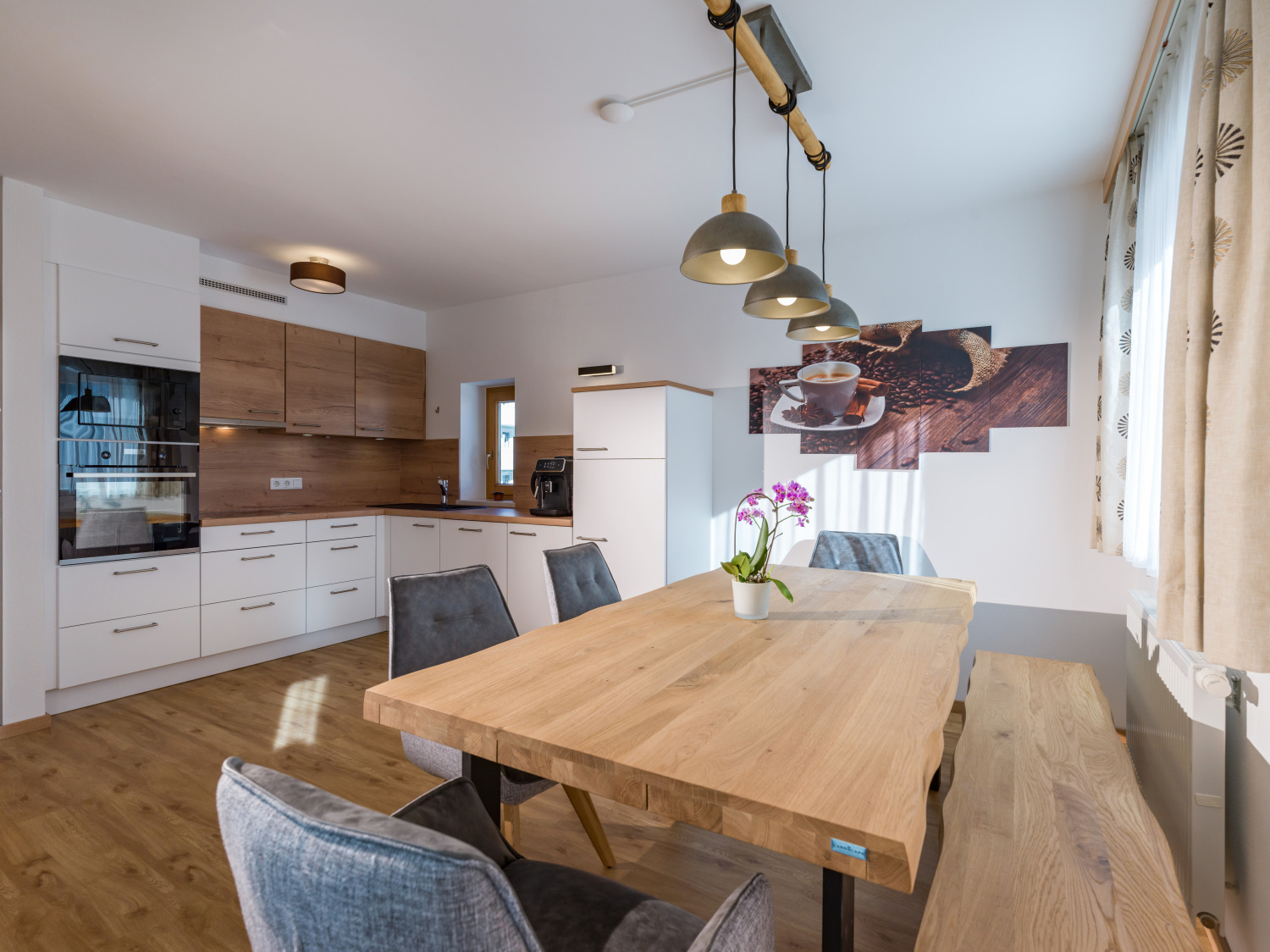 Wohnung 3 Wohnküche.jpg