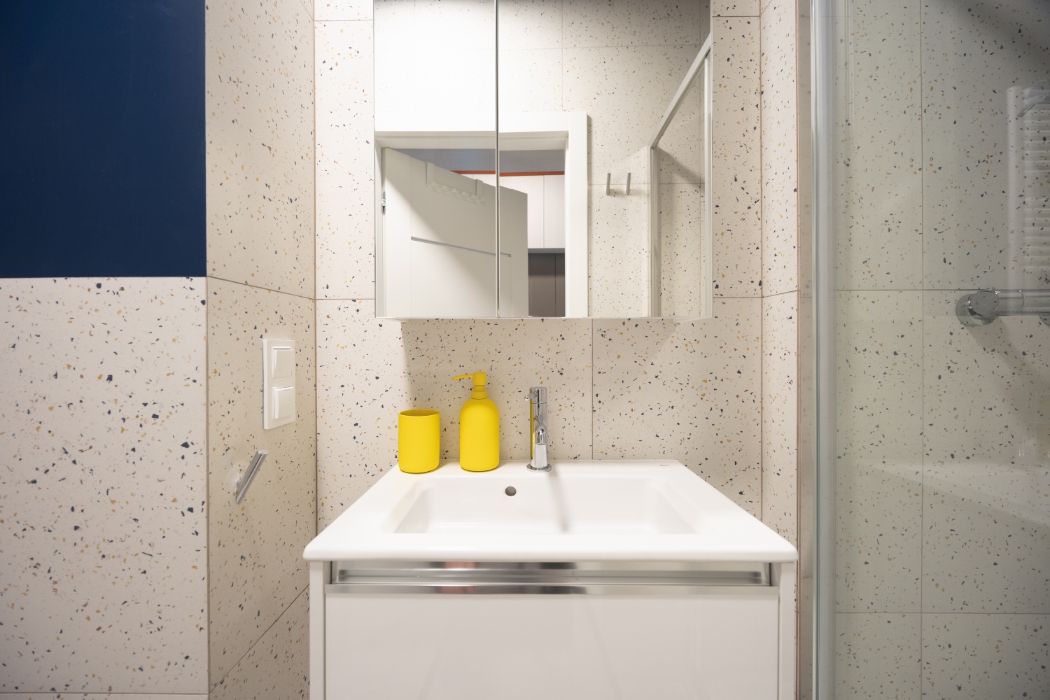 łazienka umywalka.jpg