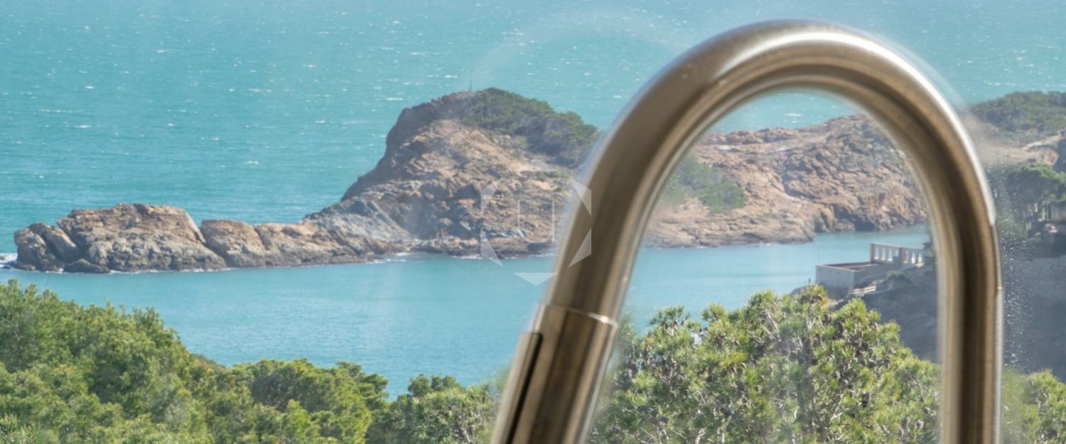 Luxury Holiday Home with pool, with Views of Sa tuna bay, in Begur, Costa Brava, Spain 0036.jpg