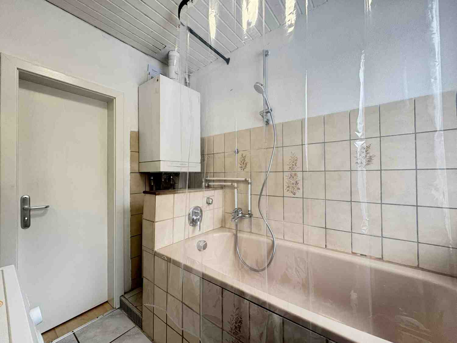 TEU101_ Ziegelholz 8, 93158 Teublitz (8).jpg