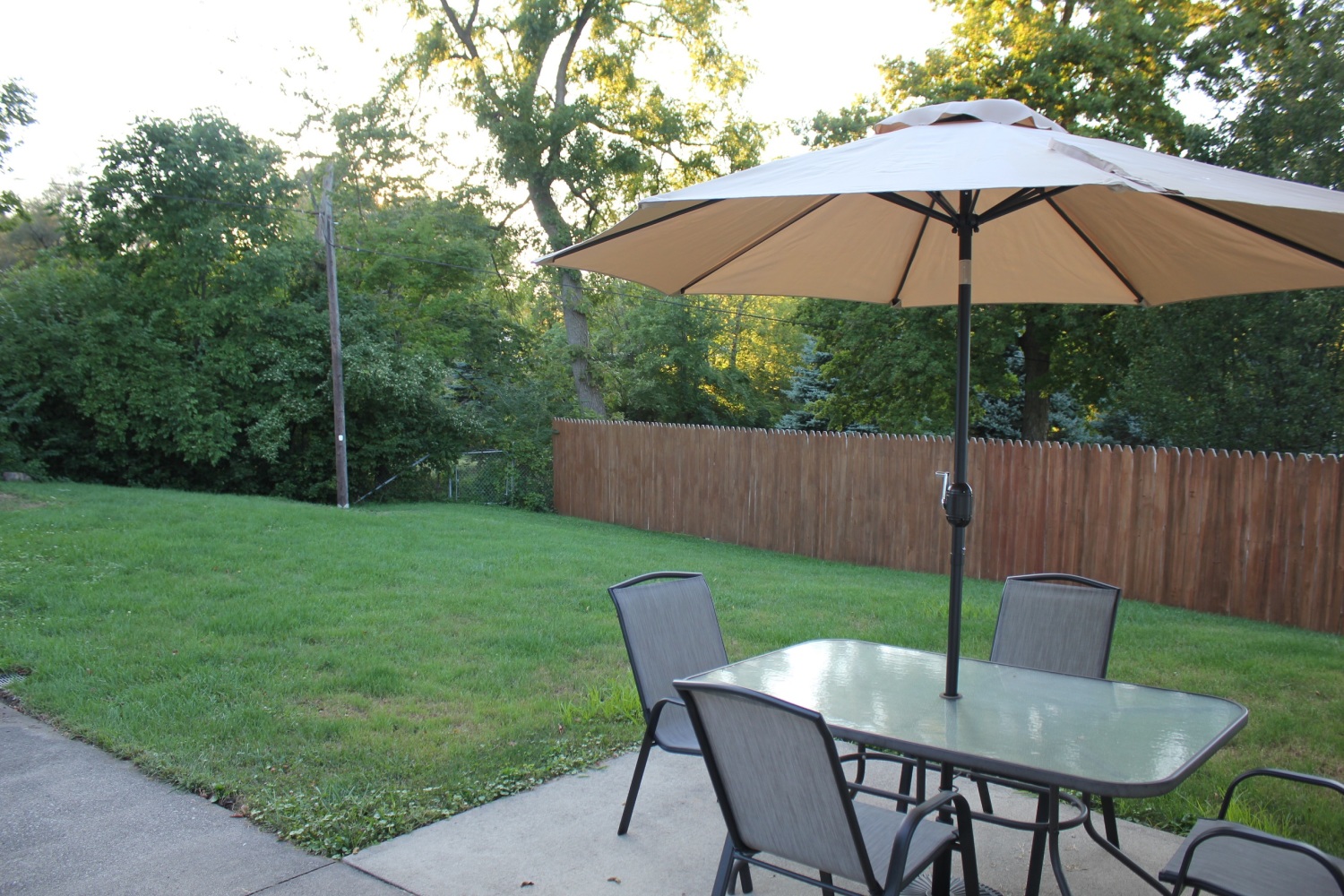 Outdoor table.JPG