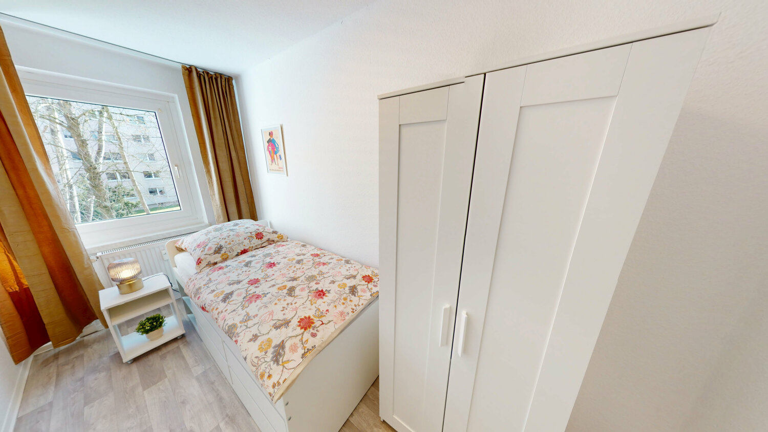 Schlafzimmer (2).jpg