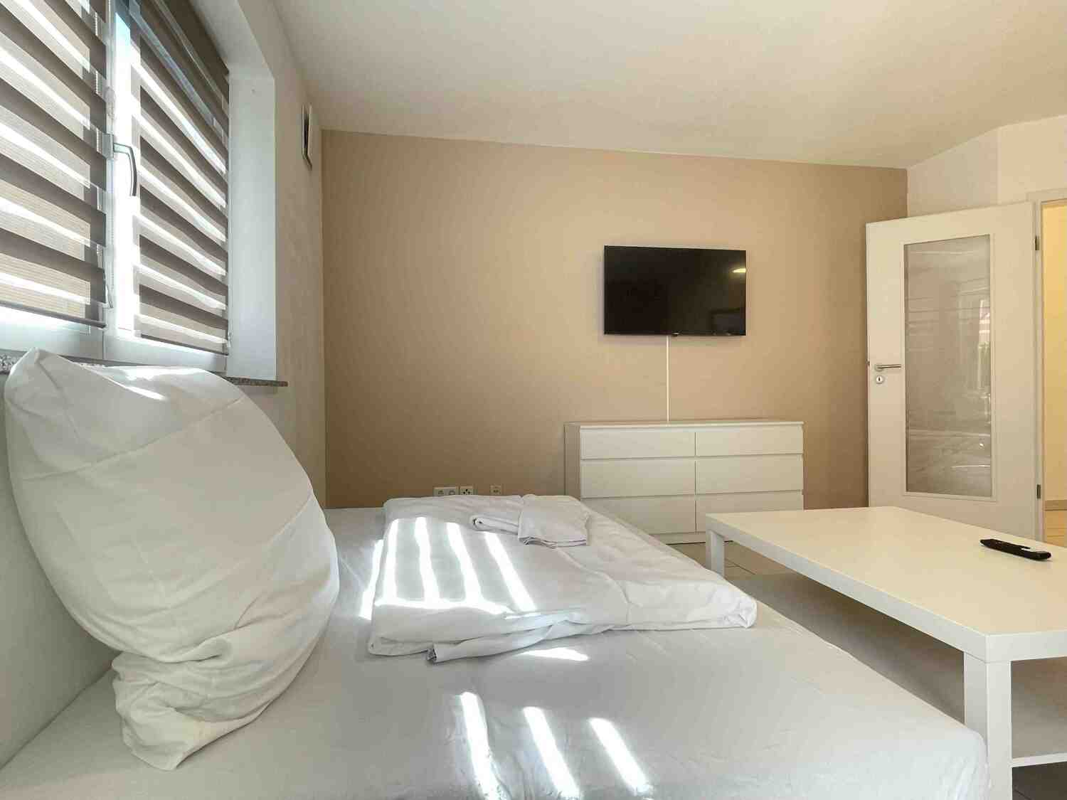 MAX114_ Industriestraße 25b, 93142 Maxhütte-Haidhof (4).jpg