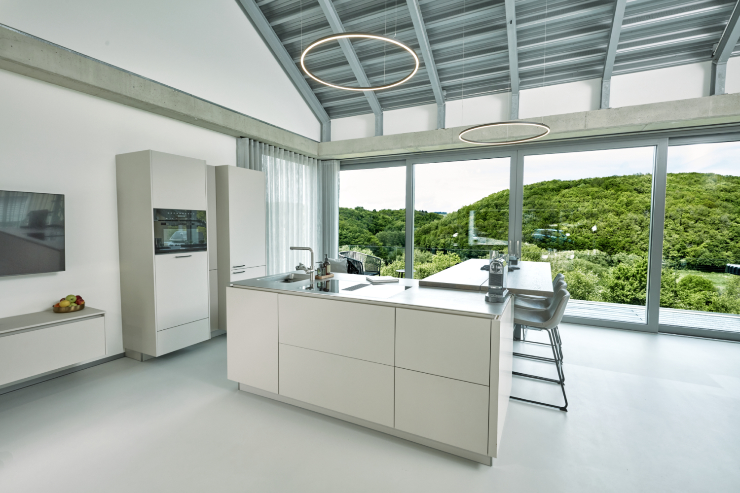 RACERS LODGE-16.05.240697-fert.jpg