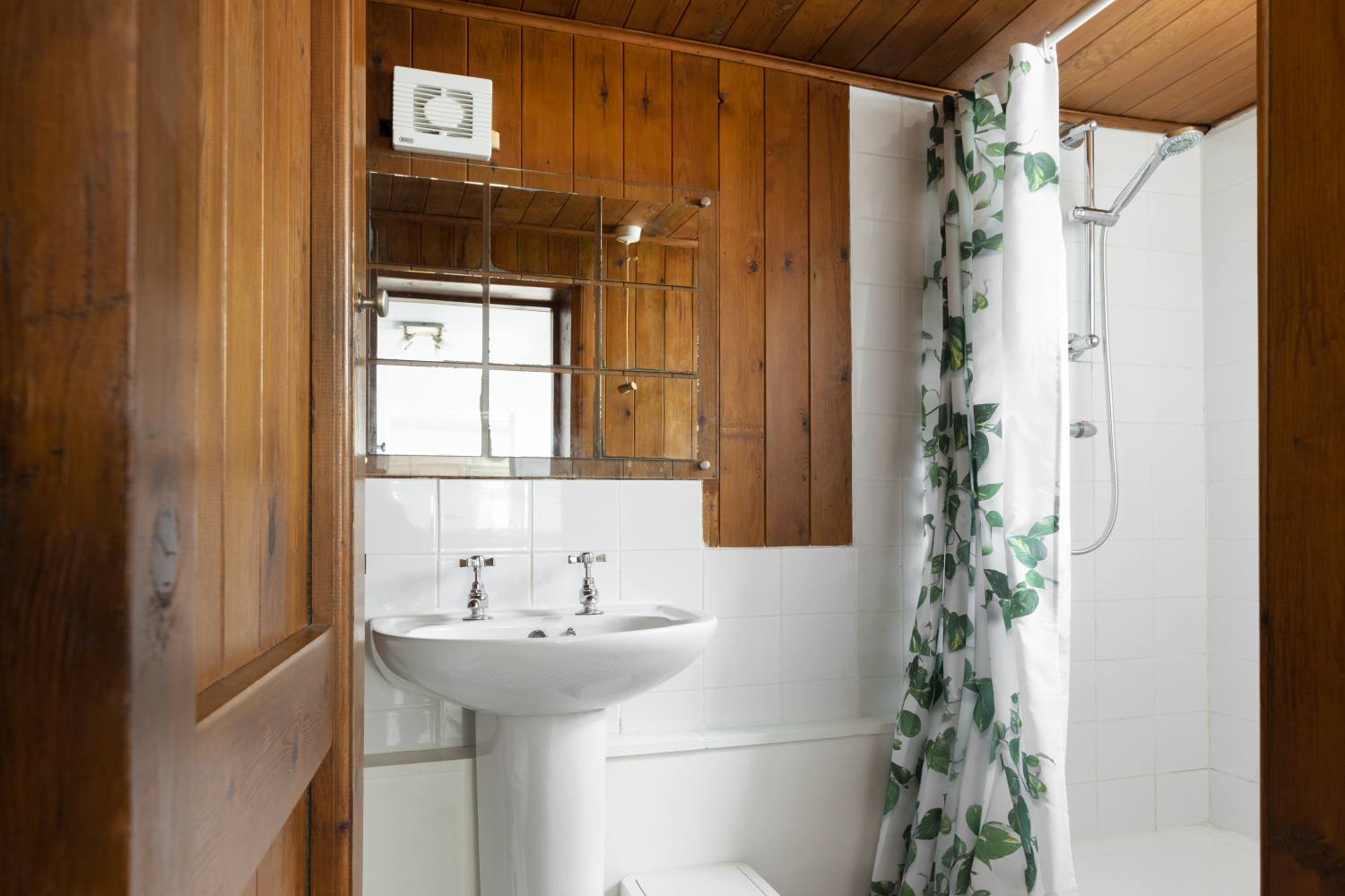 Looking into bathroom.jpg