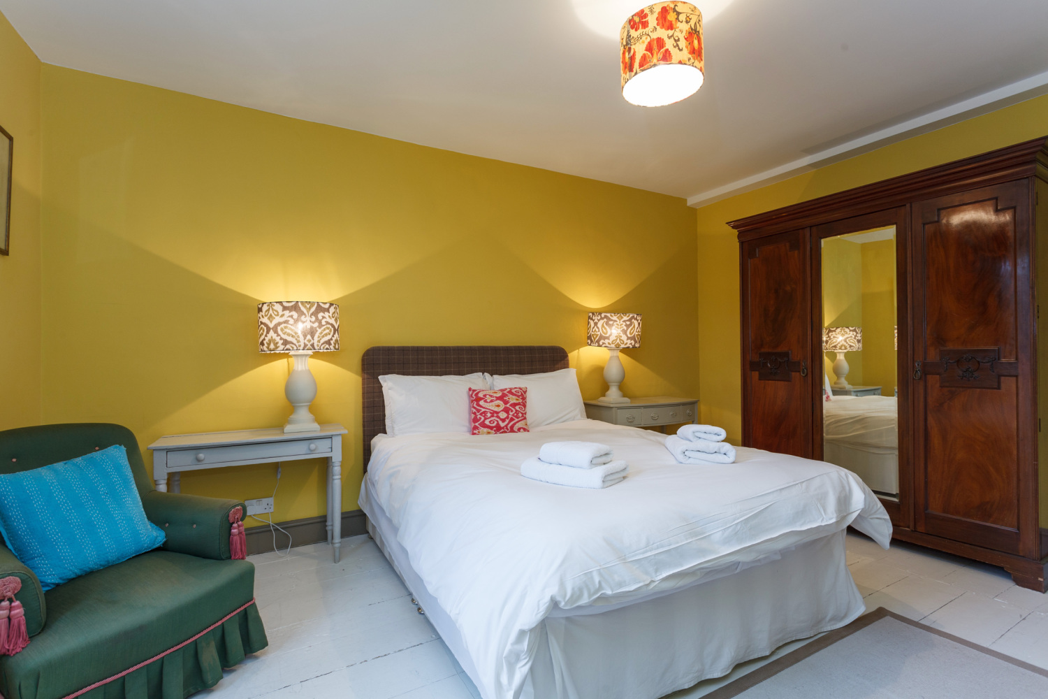 Gate House Yellow Room 2.JPG