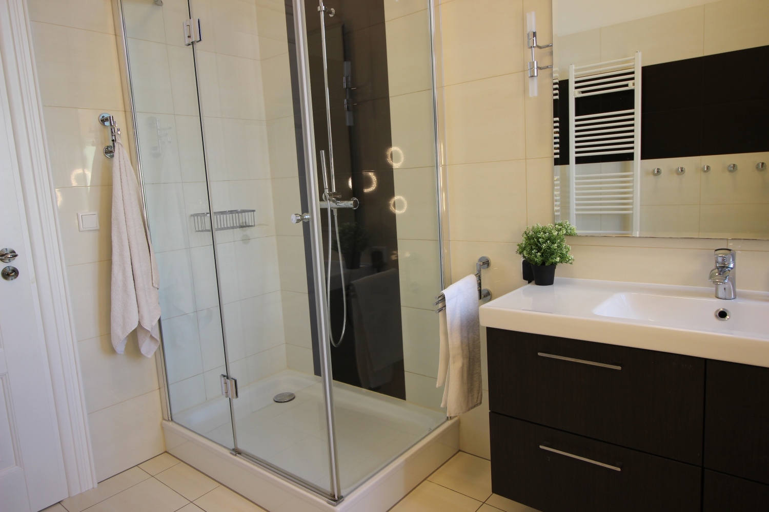 Badezimmer Kopie.jpeg