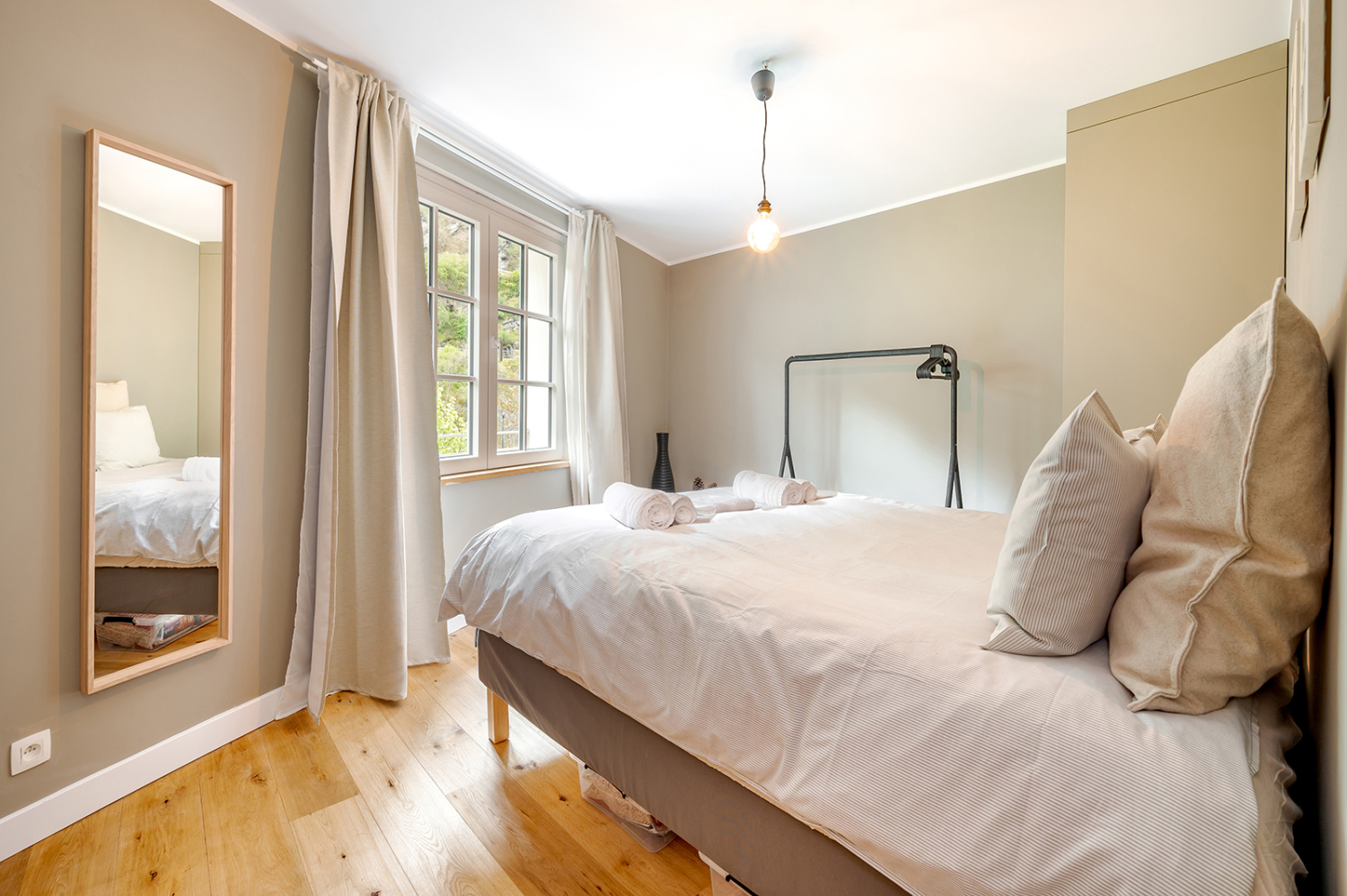 LRoOur-10-02 (16).jpg