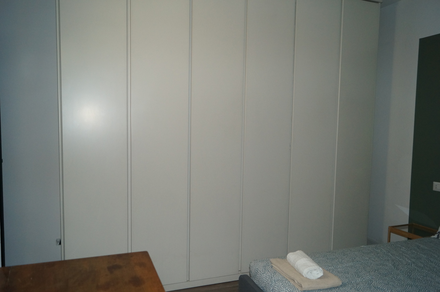 NAVIGLI DARSENA - CAMERA 9.JPG