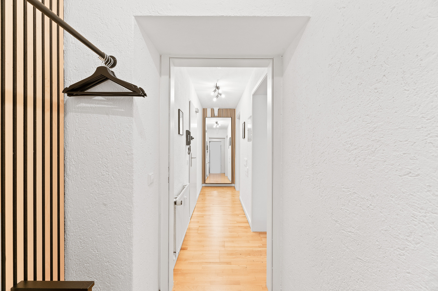 94 aj-202404181713621804_10424_1.jpg