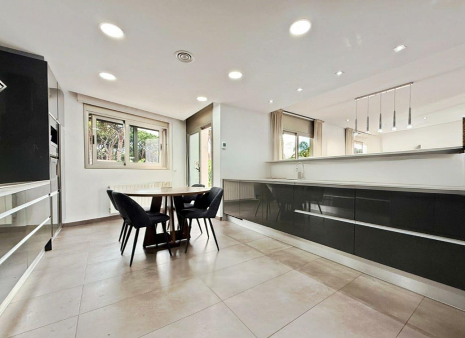 WhatsApp Image 2025-04-24 at 15.58.37 (2).jpeg