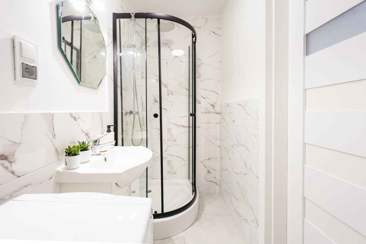 kabina prysznicowa mieszkanie łódź nawrot dla pary.jpg