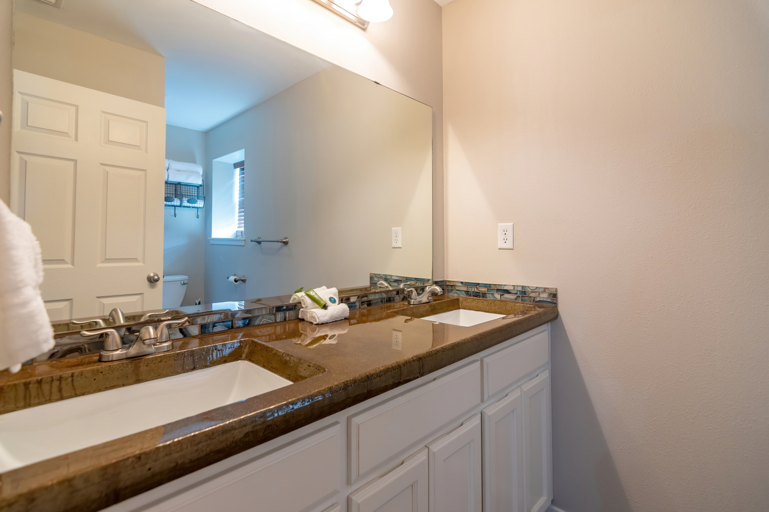 111Robinson-Unit A-009.jpg