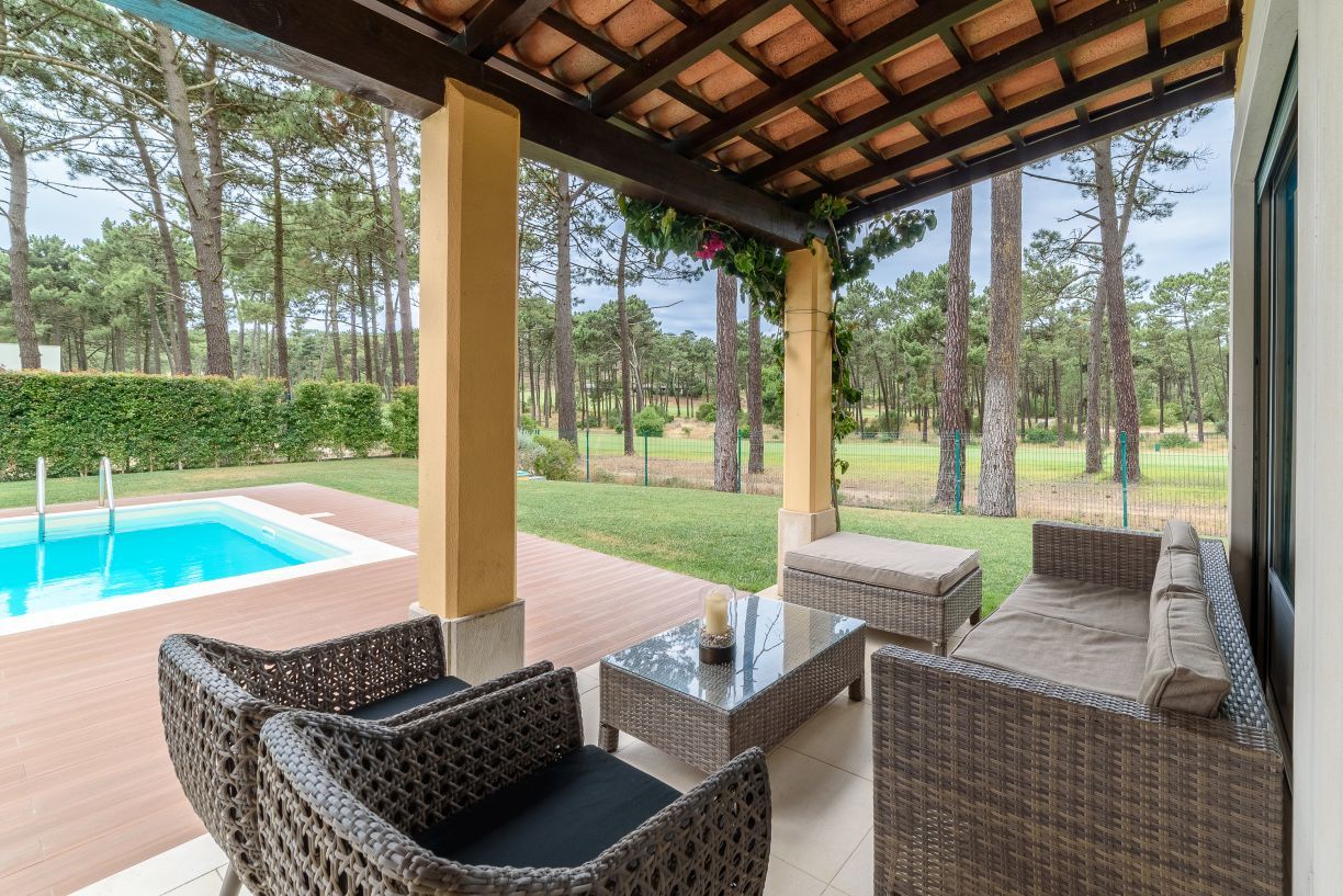 Lisbon Beach Villas Villa 18 Lovely 4 bedroom holiday villa in golf