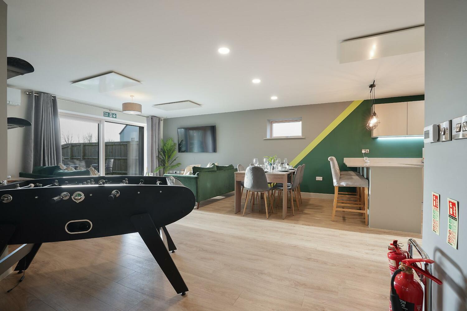 DSC04776_1 2_cleaned.jpeg