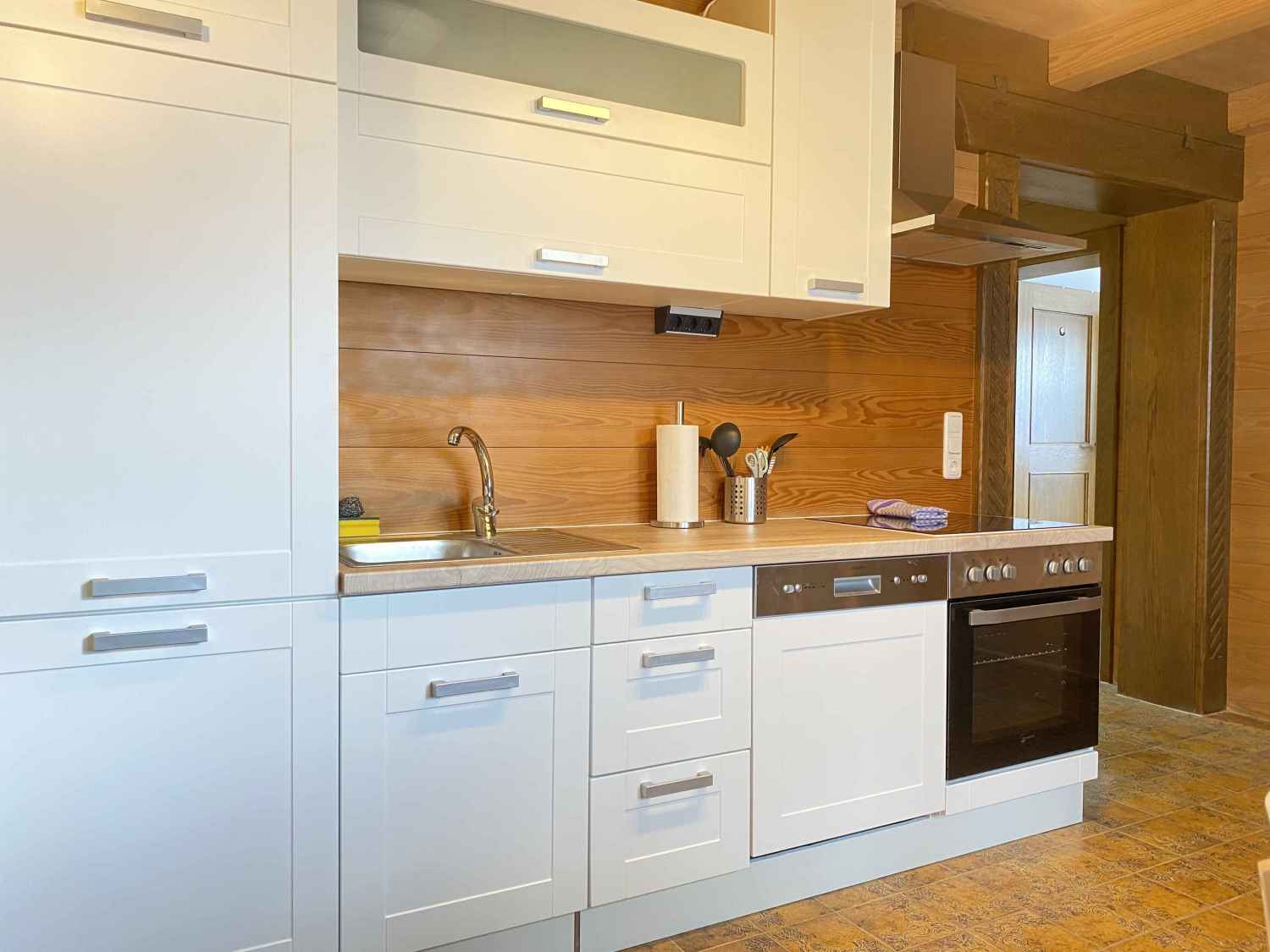 SAD202_(2. OG) Sonnenhöhe 10, 92421 Schwandorf (2).jpg