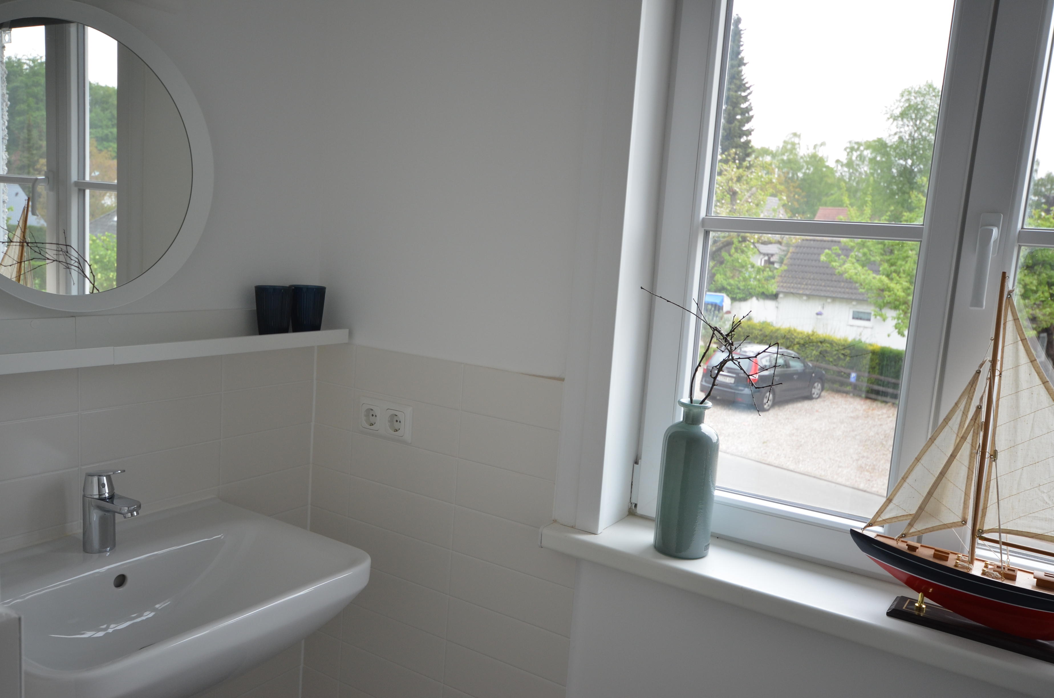 Bad mit Dusche UG.JPG