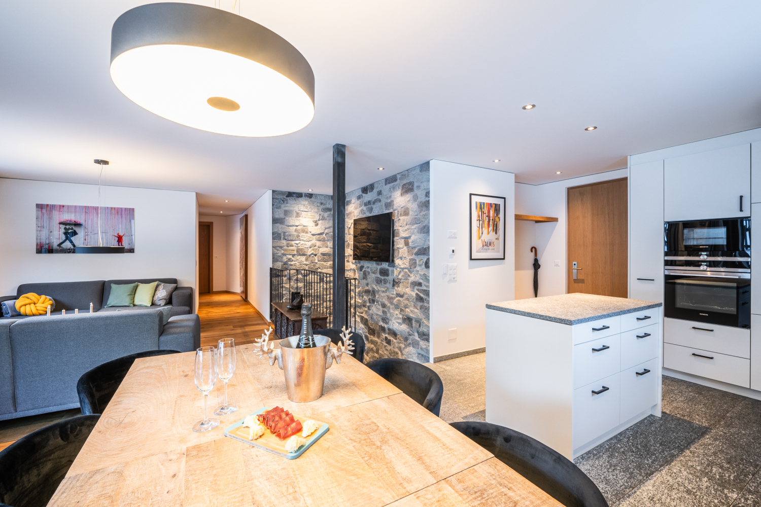 08. November 2023_Untere Gasse 10_@frederik_kalbermatten_557-HDR.jpg