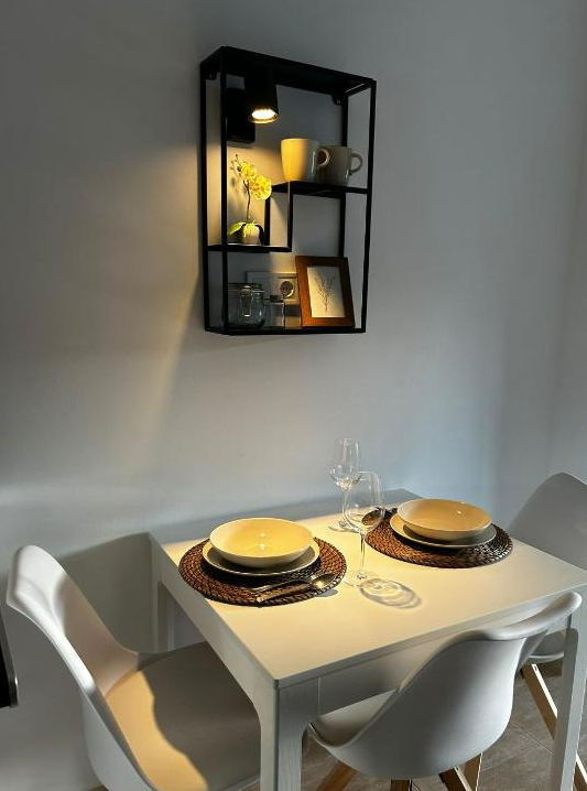 Mesa comedor 1001.png