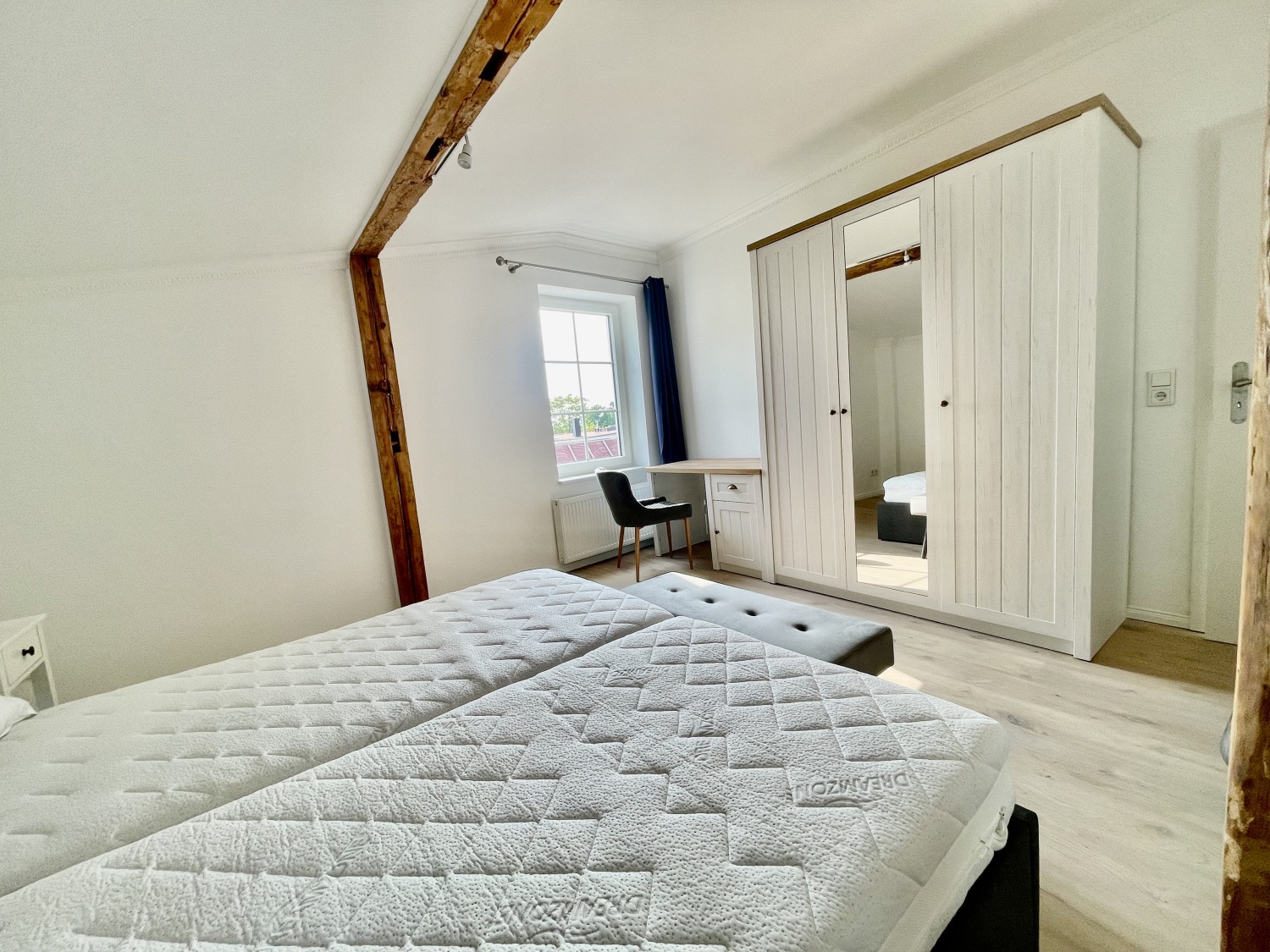 WE 5 Schlafen u. Büro.jpg