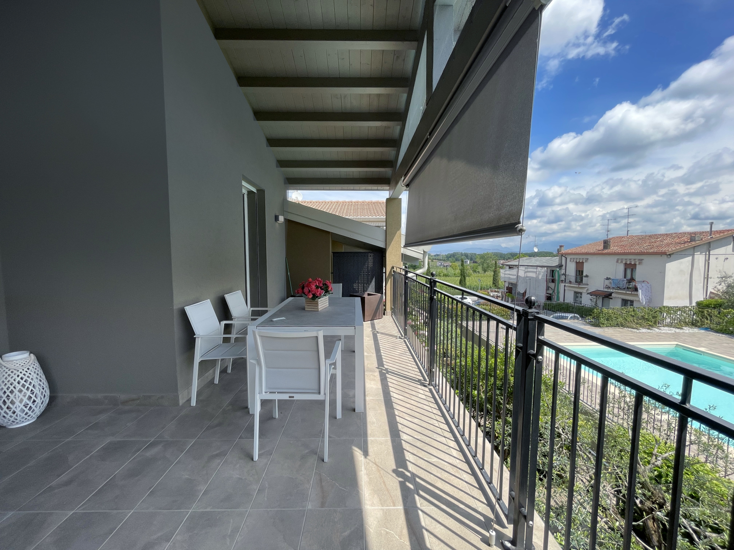 Esterno grande_11.jpg