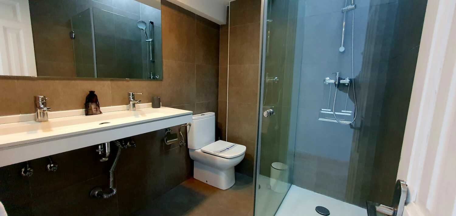 bathroom 4.jpg