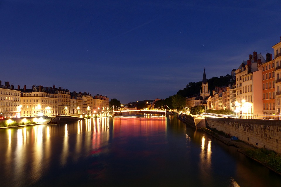 lyon-2382879_960_720.jpg