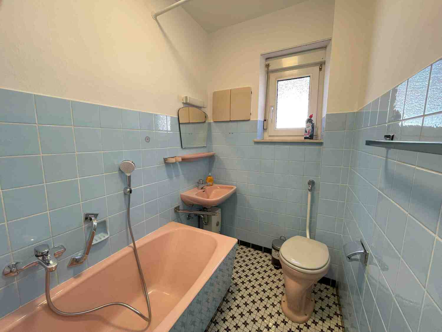 SAD242_(OG) Wackersdorfer Straß 38, 92421 Schwandorf (11).jpg