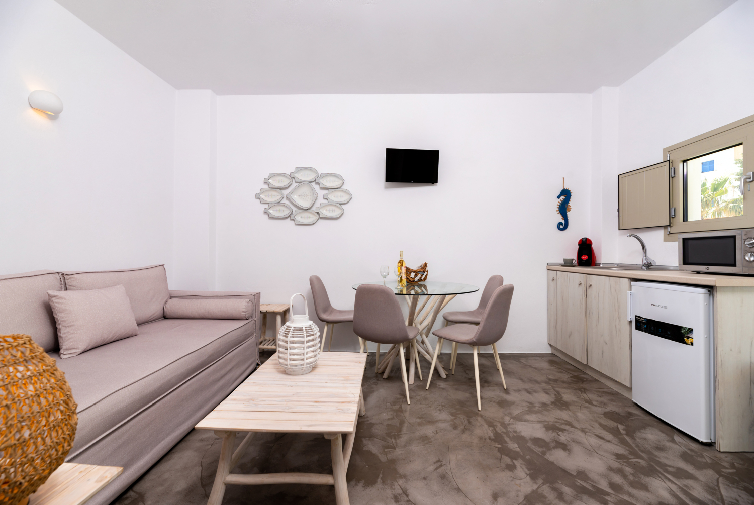 Thanos Rivios Photography (2).jpg