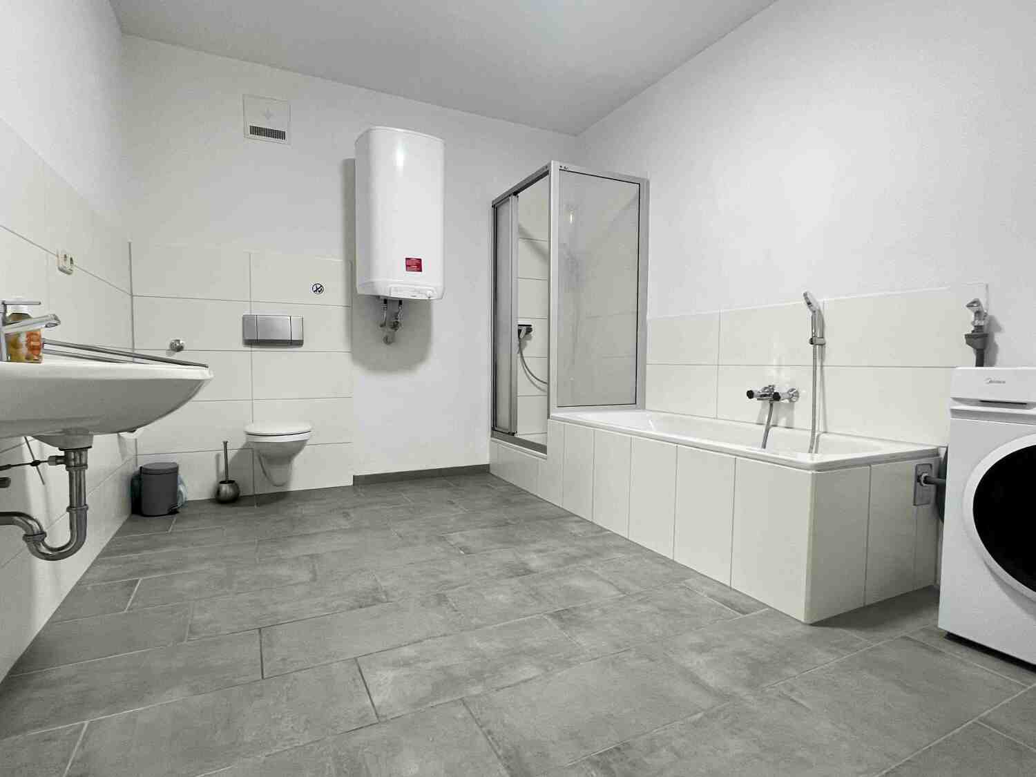 SWF111_(OG) Neue Amberger Straße 24, 92521 Schwandorf (8).jpg