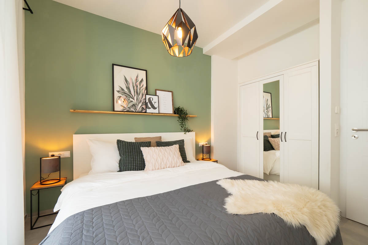 Schlafzimmer (5).jpg