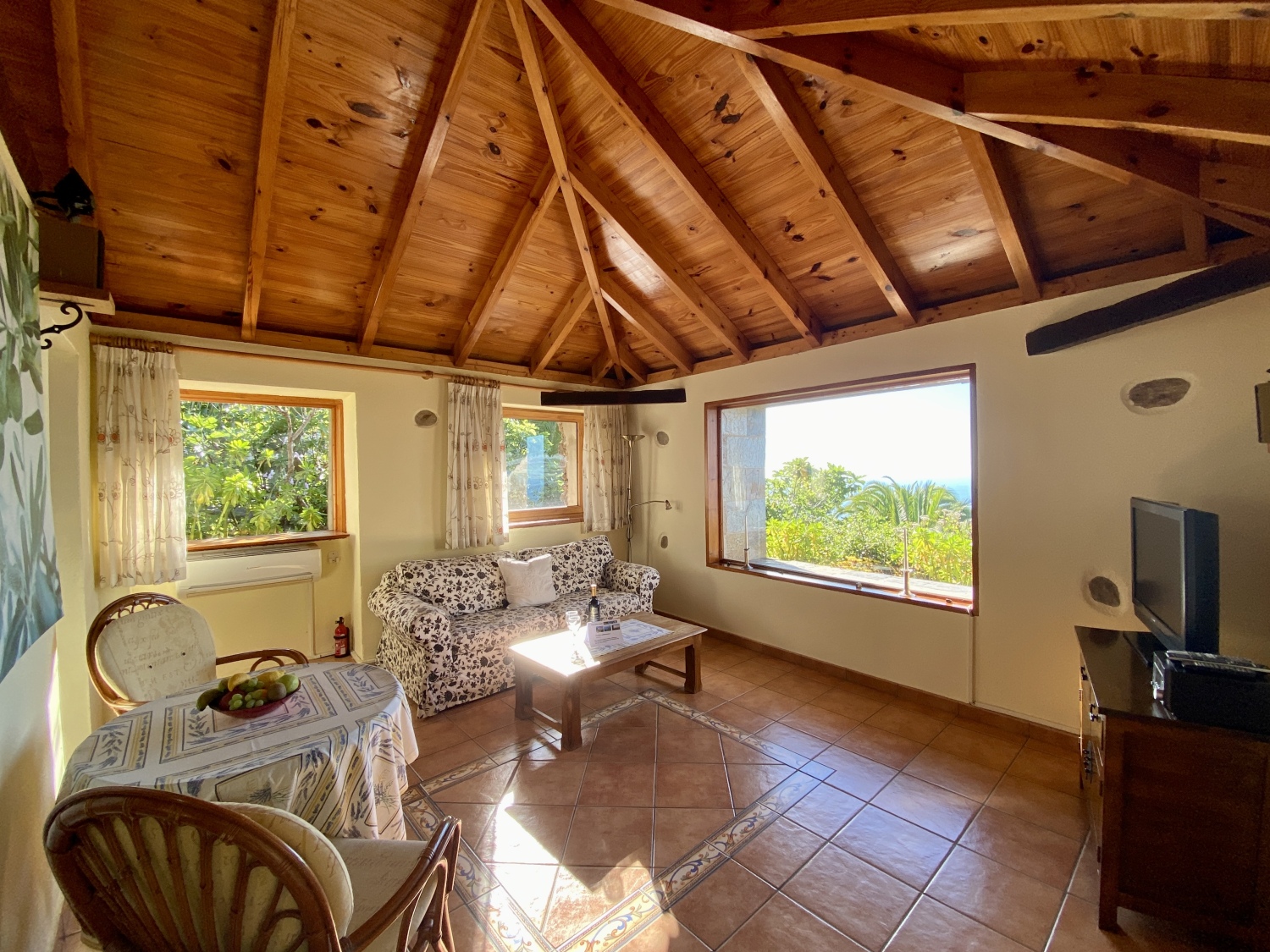 Sabina Wohnzimmer.JPG