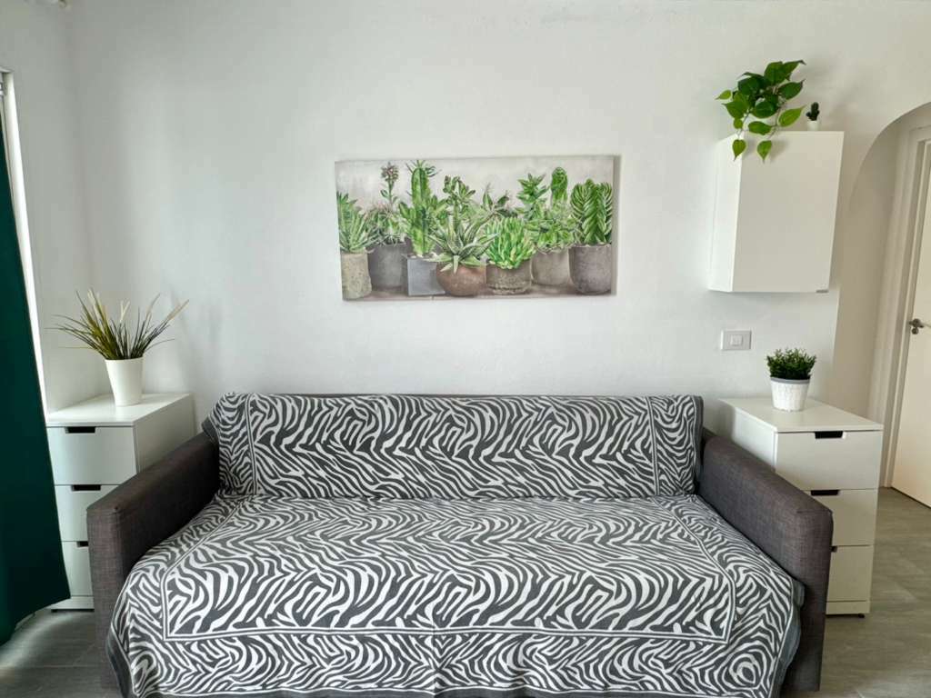 WhatsApp Image 2025-10-21 at 10.03.07 (1).jpeg