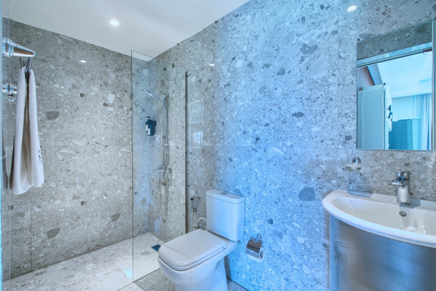 27B_LAP_2329_hdr (2K).jpg