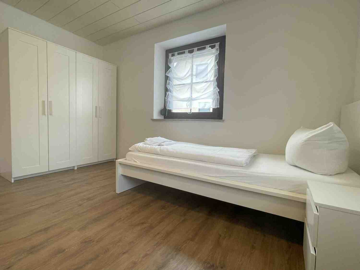 WEN111_(1.OG) Pressather Straße 115, 92637 Weiden i.d.OPf (8).jpg