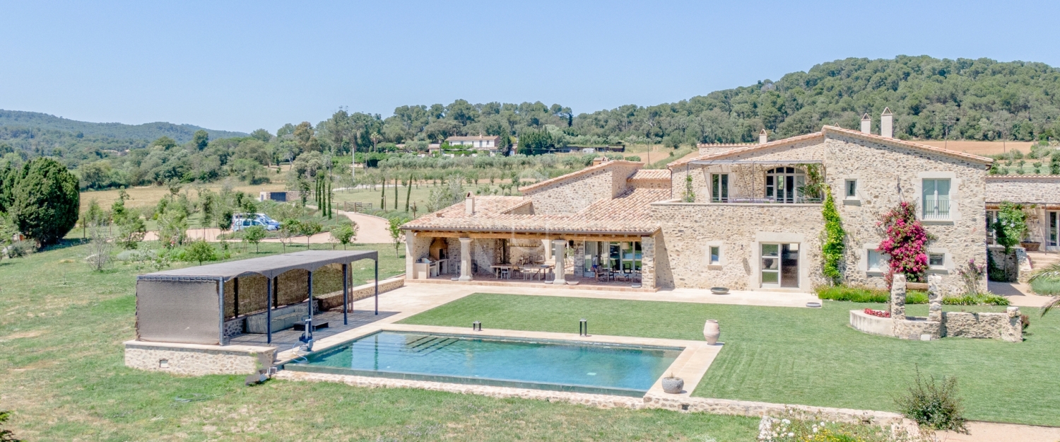 Modern Luxury Masia ,Mont ras, playa de castell,  Unique Costa Brava Homestory0103.jpg