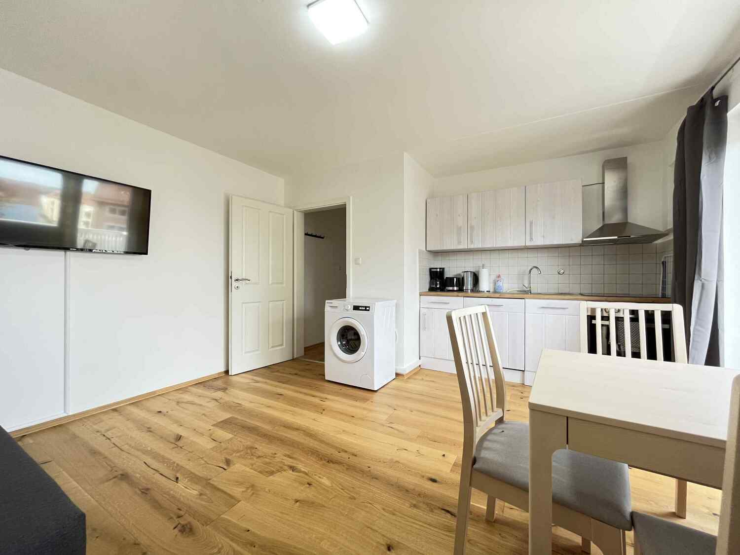 SAD152_Kantstraße 10, 92421 Schwandorf (2).jpg