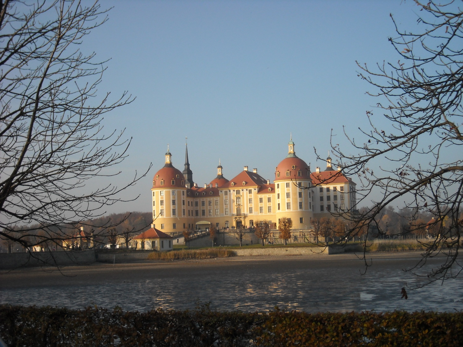 Moritzburgausflug mit Jan ine Andy etc. Okt 2011 019.JPG